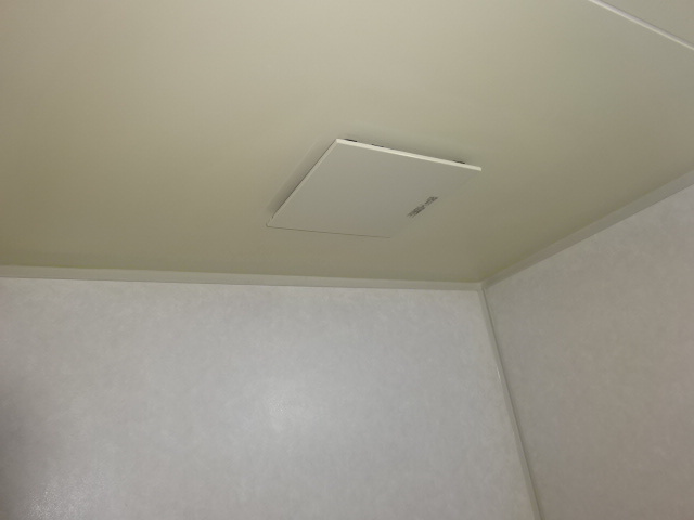 オアシス弐番館の浴室|浴室換気扇