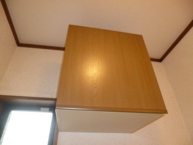 オアシス弐番館の洗面所|洗面所棚