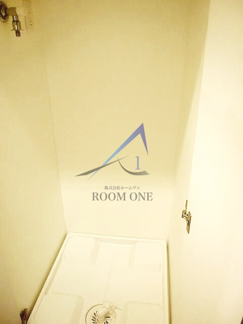 ルーブル品川南大井弐番館の設備|洗濯機置き場です。