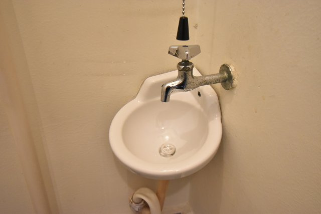 中央マンションの洗面所