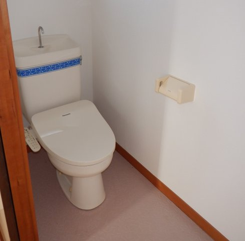 広瀬、古民家のトイレ