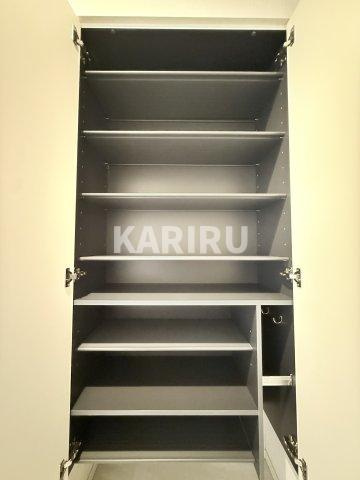 シスネ難波宮の内装