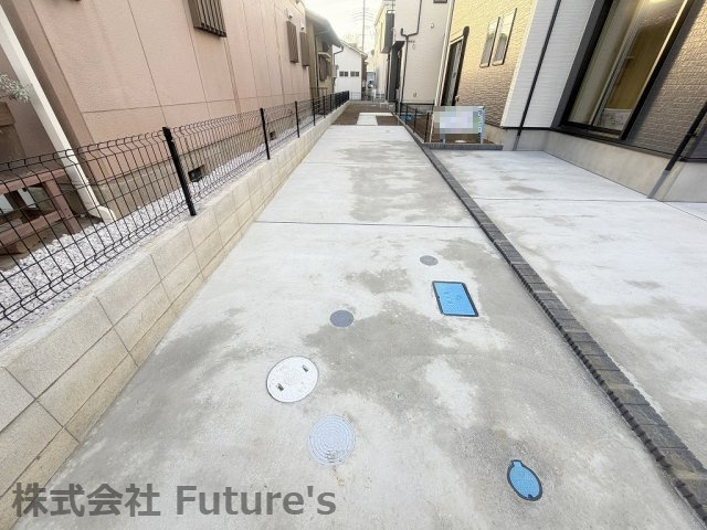 三郷市鷹野1丁目　新築戸建　全2棟　A号棟の駐車場|カースペース縦列2台可能