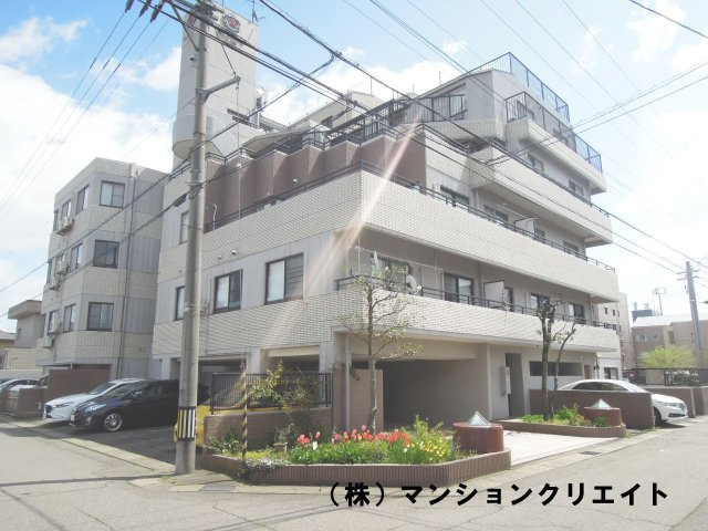 信開ドヌール二の宮の外観