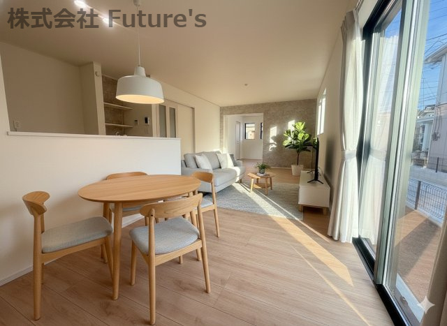 三郷市鷹野1丁目　新築戸建　全2棟　B号棟