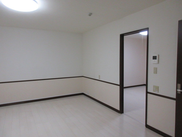 プラナス132の居間・リビング