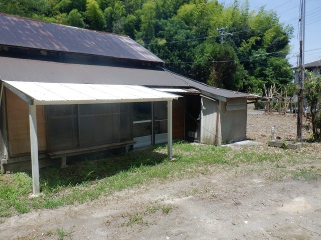 安布里の外観