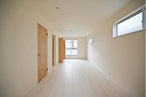 東鳴尾町２丁目新築戸建の居間・リビング