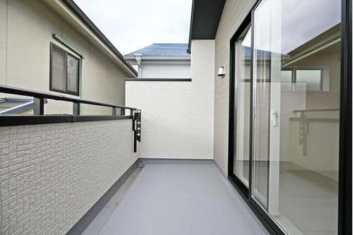東鳴尾町２丁目新築戸建のバルコニー