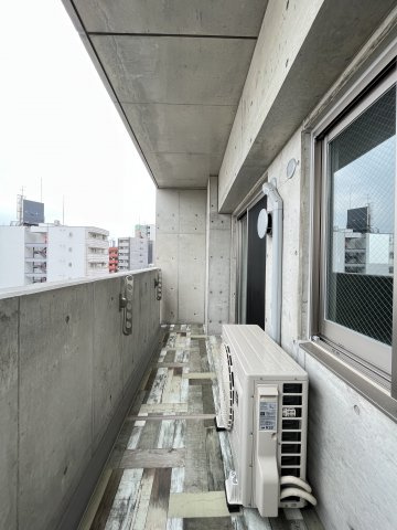 【バルコニー】 | Wolf Pack Apartment