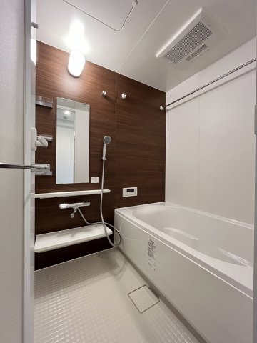 【浴室】 | Wolf Pack Apartment