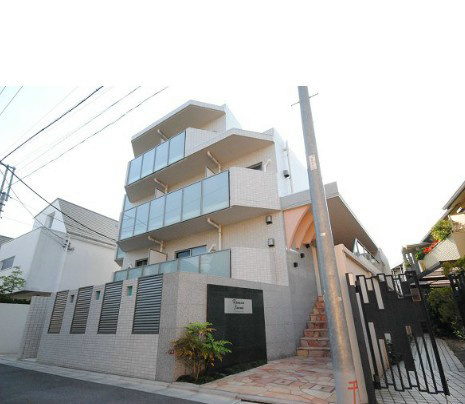 リナセールナオミ