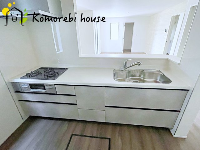 上尾市大谷本郷　9期　新築一戸建て　グラファーレ　11のキッチン|きれいなキッチンです