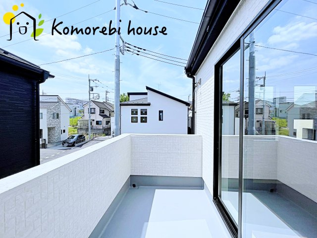 上尾市大谷本郷　9期　新築一戸建て　グラファーレ　11のバルコニー|陽当たり良好なバルコニーです