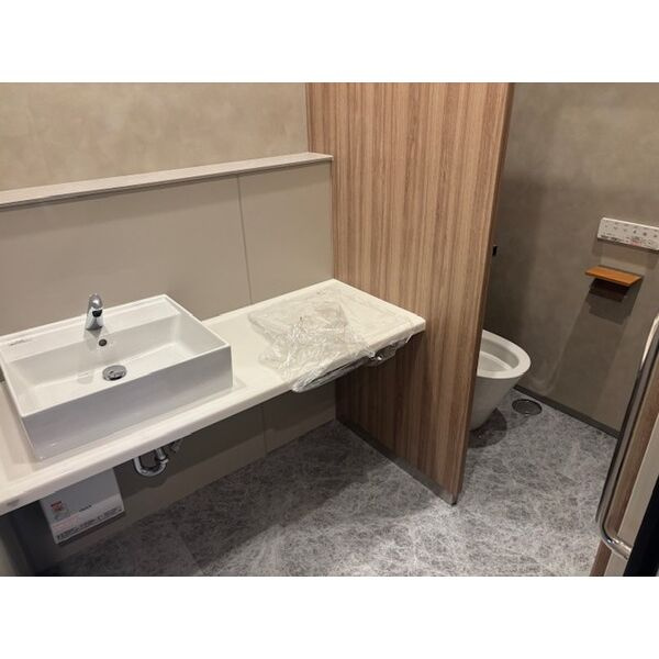 アルティジア城東中央ビルの洗面所