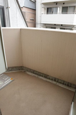 【バルコニー】 | プリムローズ アカバネ | 落ち着いた時間を過ごせるバルコニーです