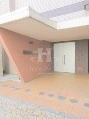 【エントランス】 | プリムローズ アカバネ | 落ち着いたエントランスです