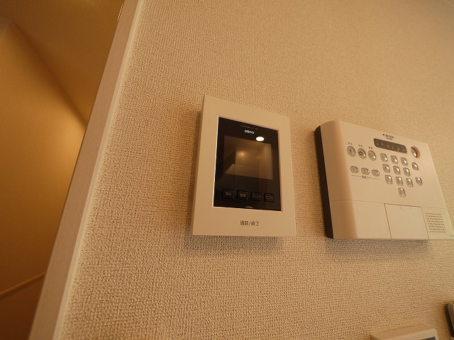 Ｒｅｇｕｌｕｓのセキュリティ|モニター付きインターホンです