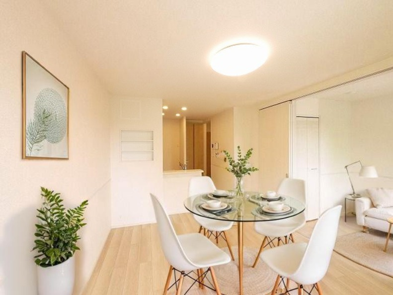 Ｒｅｇｕｌｕｓの居間・リビング|CGで家具等を配置したもので家具等は含まれません