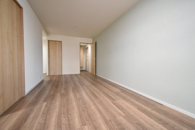 ウエルスクエア西宮甲東園の居間・リビング