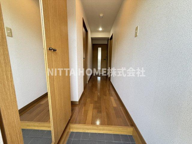 ＳＫＹ新庄の玄関|広いスペースの玄関です♪