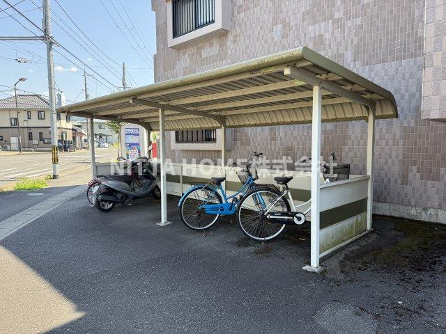 ＳＫＹ新庄のその他共用部分|屋根付きの駐輪場は無料です◆