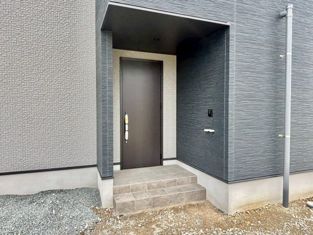 アンプラント東阿保　B棟のエントランス