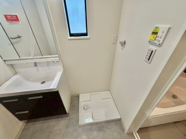 アンプラント東阿保　B棟の洗面所