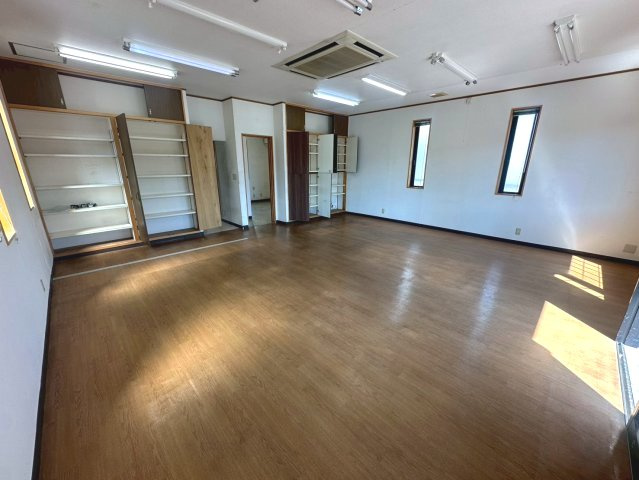 岡崎市百々西町　貸店舗・事務所の内装