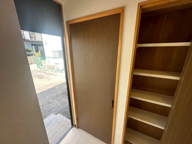 岡崎市百々西町　貸店舗・事務所の内装