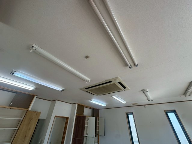 岡崎市百々西町　貸店舗・事務所の内装