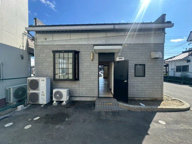 岡崎市百々西町　貸店舗・事務所の外観