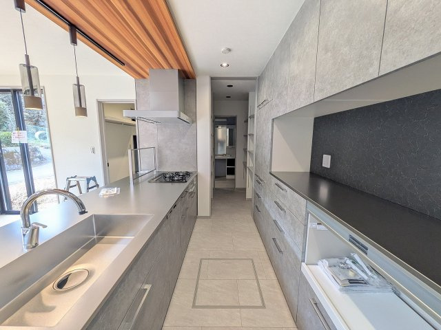 八王子市　横川町　平屋（新築一戸建て）のキッチン|～オシャレで使い勝手の良いシステムキッチン～