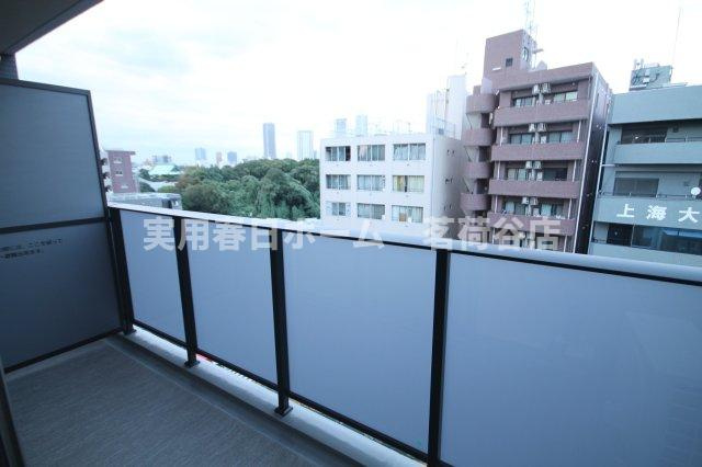 【バルコニー】