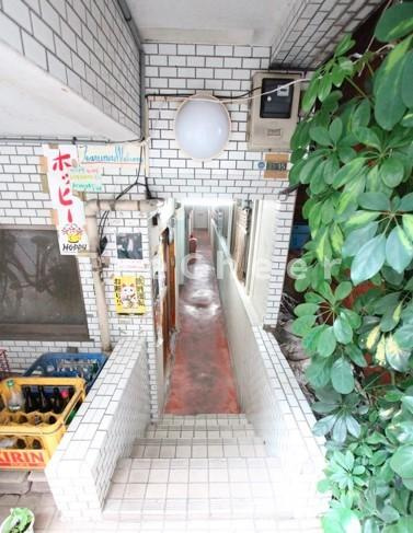 アーバンパレス千駄木のエントランス