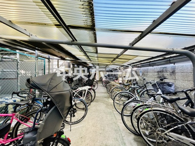 【駐輪場】 | 豊洲ハイツ | 【自転車置き場】最新の空き状況や費用などの詳細は担当スタッフまでお問い合わせください。