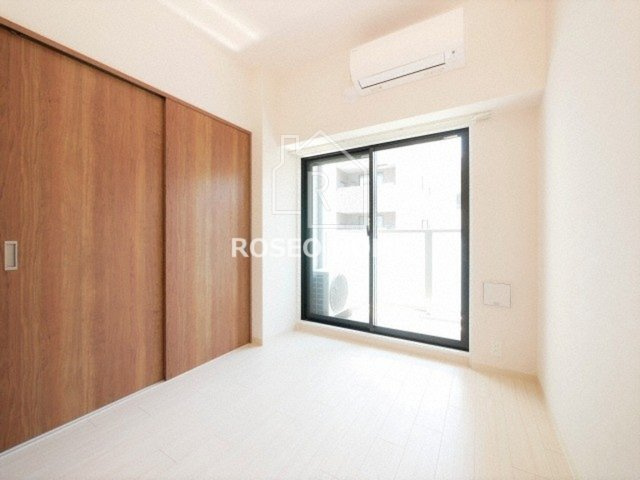 CAVANA本町の洋室