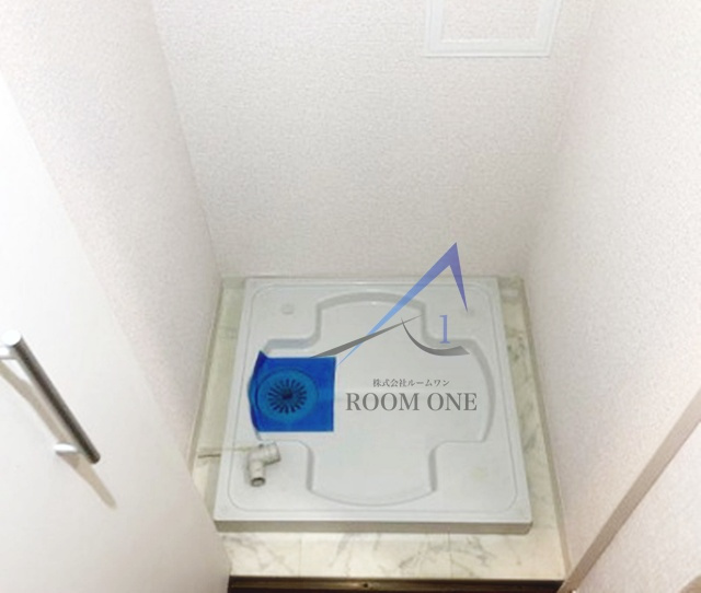 ＳＹＮＥＸ　ＨＯＮ－ＫＯＭＡＧＯＭＥの設備|洗濯機置き場です。