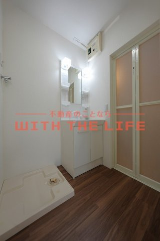 nahe(ナーエ）【キャッシュバック対象物件】の洗面所|明るい洗面所です