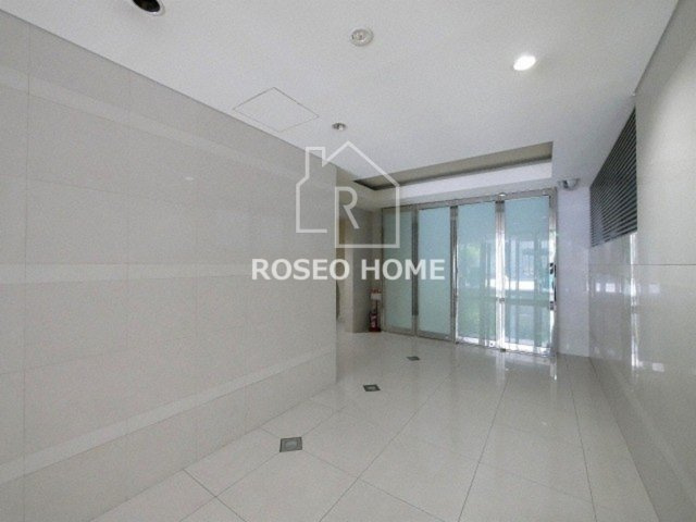 セイワパレス大手前西のロビー