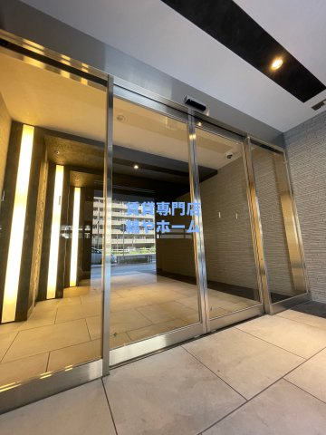 ミラージュパレス難波グランツのエントランス|毎日通るエントランスはこのようになっています