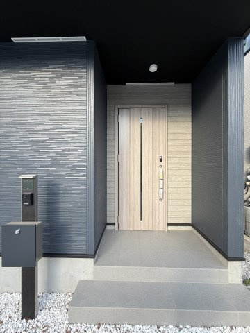 【玄関】 | 住宅性能評価住宅なので、万が一の際には専門機関が対応してくれるので安心です♪