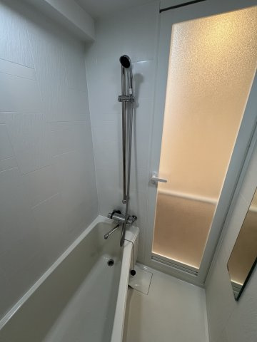 コンパクトで使いやすいお風呂です