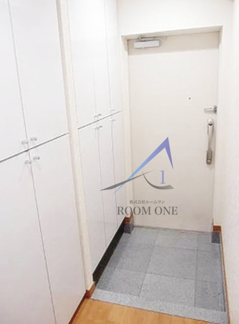 スカイコート蔵前の玄関|玄関です。