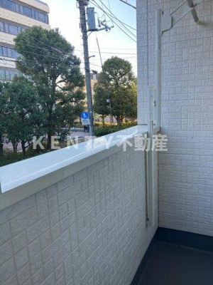 【バルコニー】 | 大森西戸建 | 外からの目が気にならないバルコニーで洗濯物が干せます