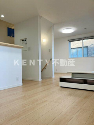 【居間・リビング】 | 大森西戸建 | 使いやすいリビングです