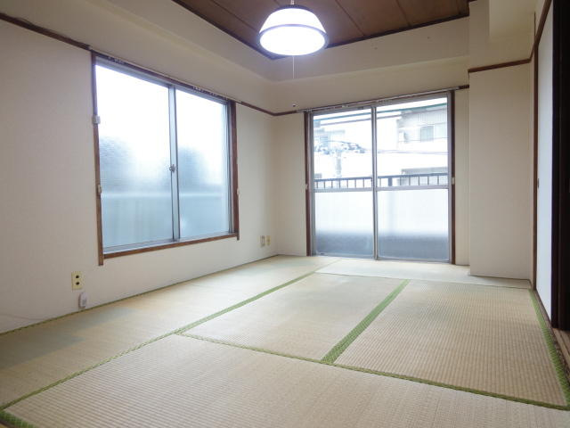 洋室へリフォーム中