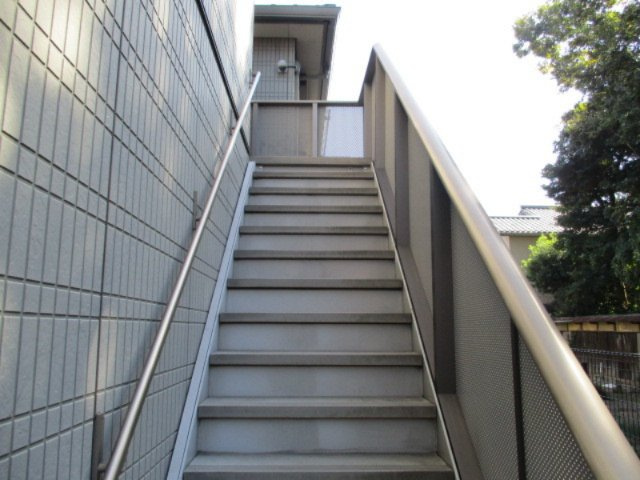 【その他共用部分】 | シャーメゾン中野 | 共用階段です