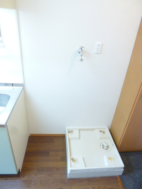 コンフォート多摩川の洗面所|洗濯機置場