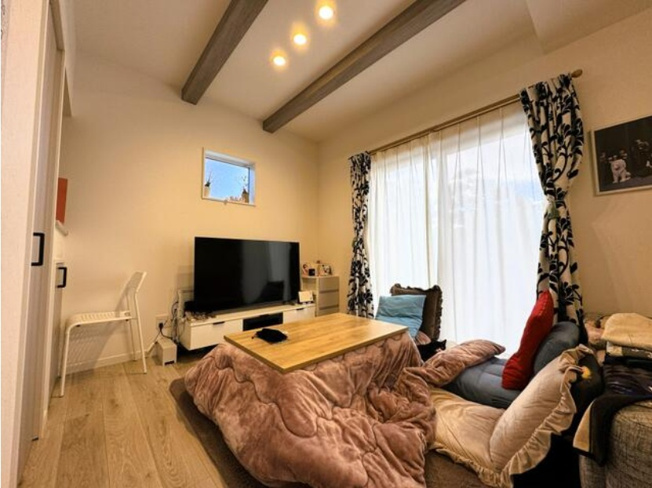 【居間・リビング】 | 家具選びが楽しみになる全室フローリング仕様◎　　　　　　　　　　　
